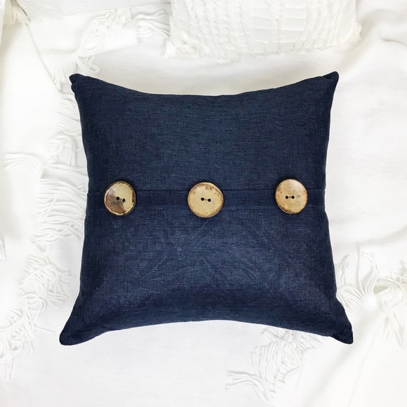 🚫Sold🚫 Marlo Lorenz Button Accent Pillow Navy - Picture 2 of 8